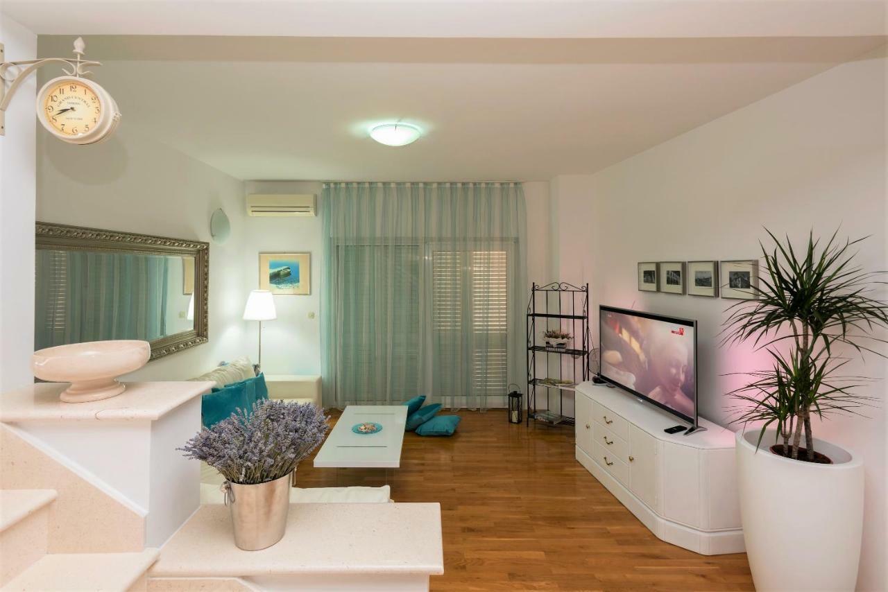 Apartament Andor - Lux, Two Beautiful Terraces With Sea & Sunset View Makarska Zewnętrze zdjęcie