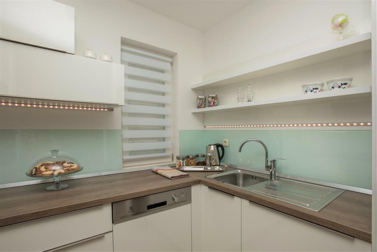 Apartament Andor - Lux, Two Beautiful Terraces With Sea & Sunset View Makarska Zewnętrze zdjęcie