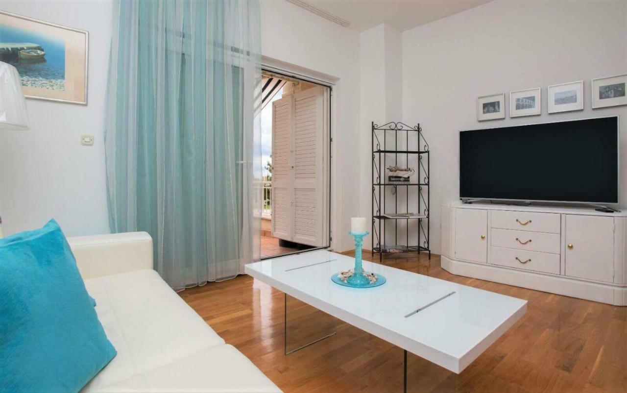 Apartament Andor - Lux, Two Beautiful Terraces With Sea & Sunset View Makarska Zewnętrze zdjęcie