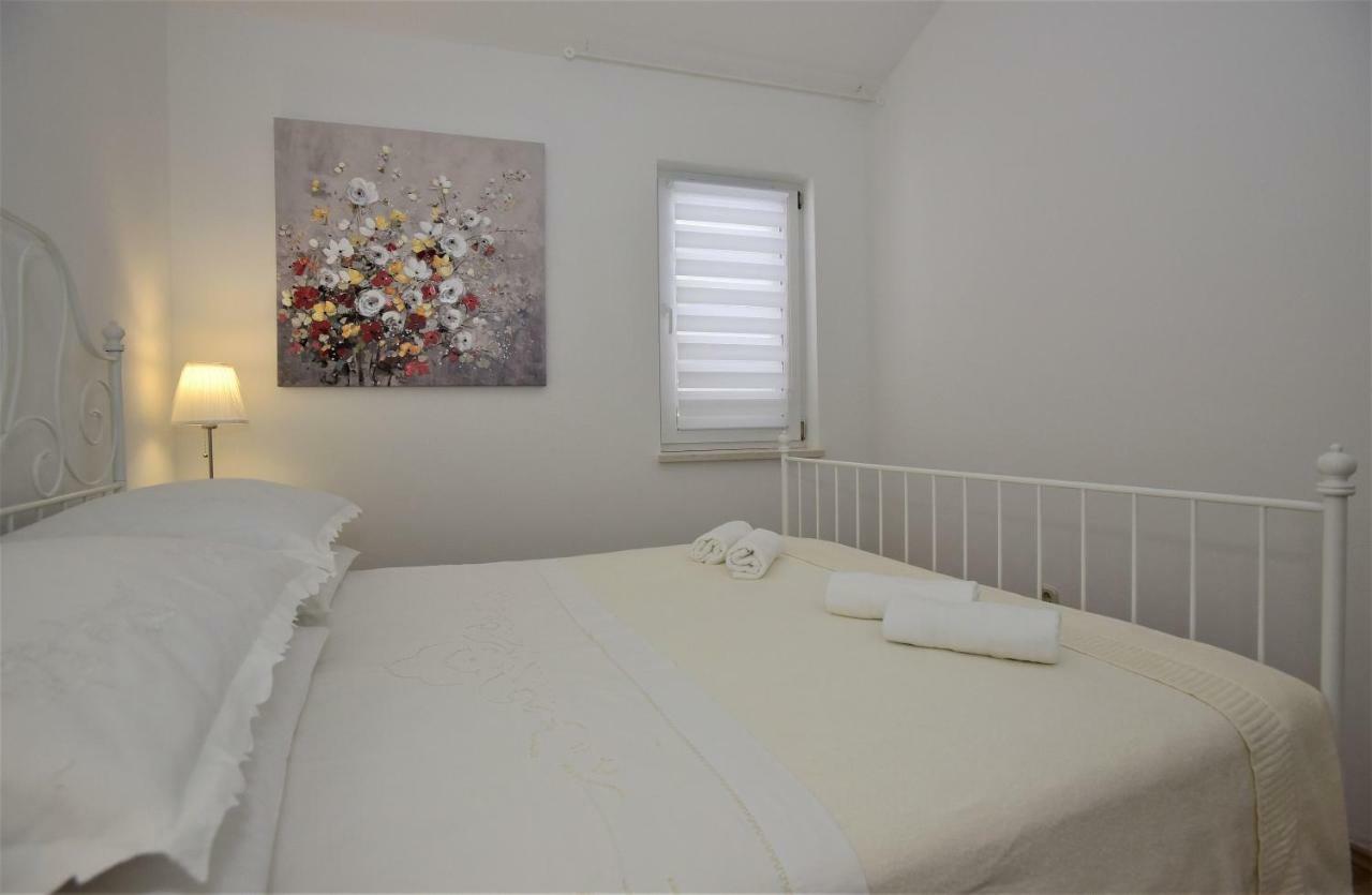 Apartament Andor - Lux, Two Beautiful Terraces With Sea & Sunset View Makarska Zewnętrze zdjęcie