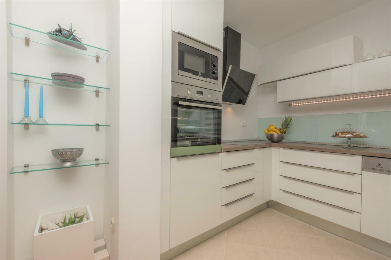 Apartament Andor - Lux, Two Beautiful Terraces With Sea & Sunset View Makarska Zewnętrze zdjęcie