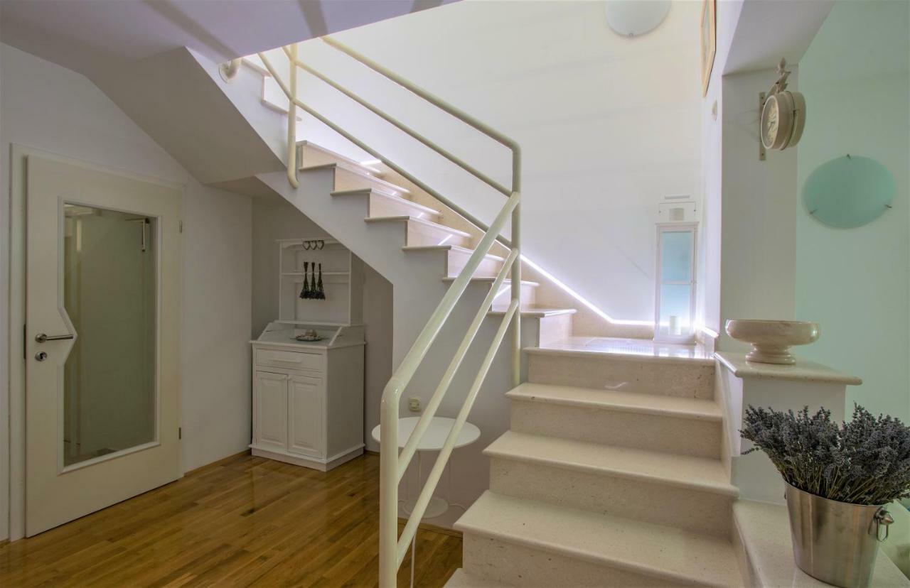 Apartament Andor - Lux, Two Beautiful Terraces With Sea & Sunset View Makarska Zewnętrze zdjęcie